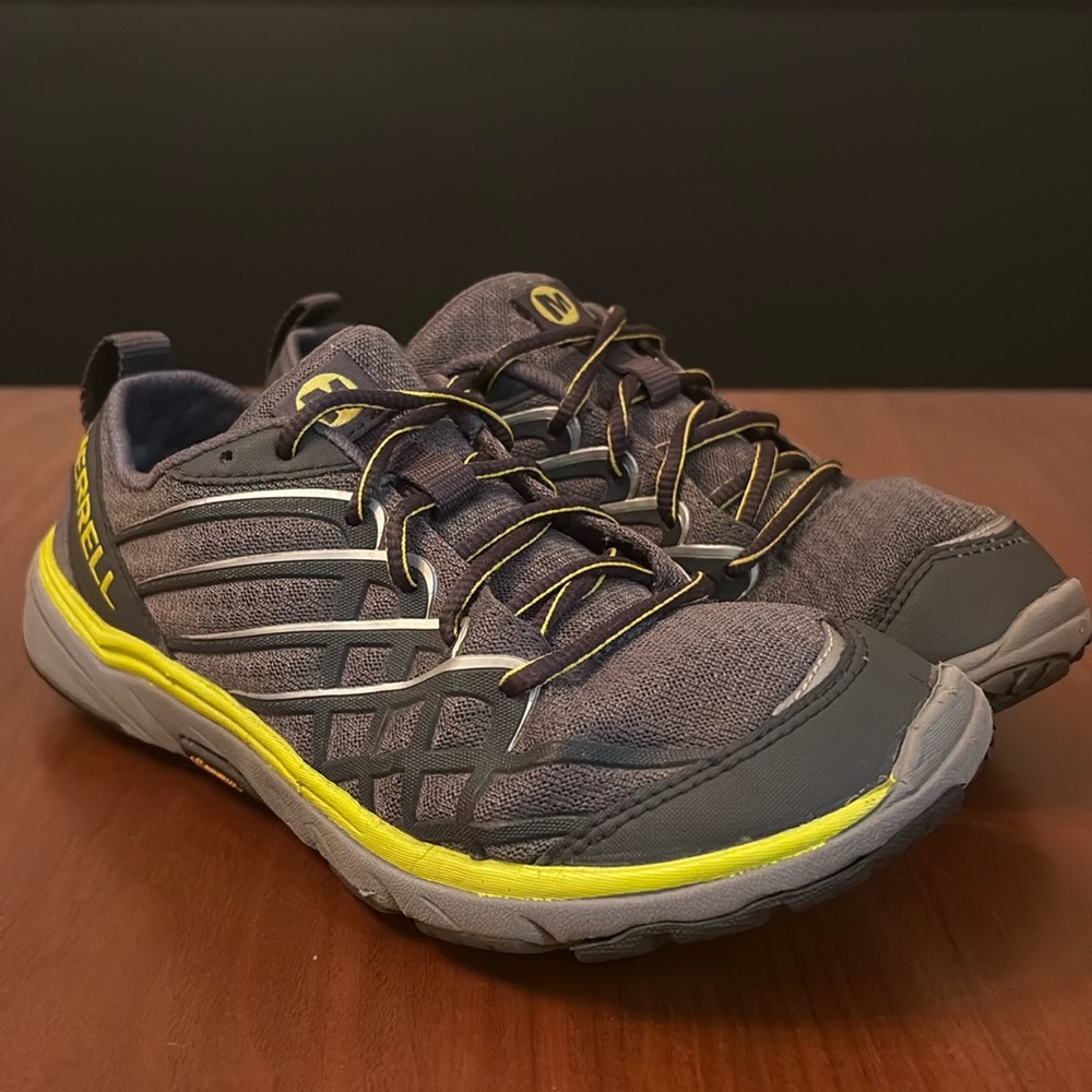 Merrell Women's Barefoot Run Bare Access, charcoal, size 6.5